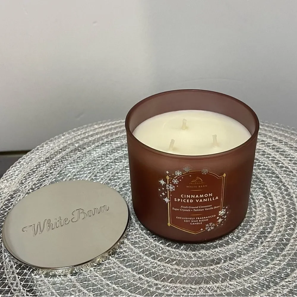 BBW Cinnamon Spiced Vanilla 3 Wick Scented Candle NWT - Picture 2 of 4